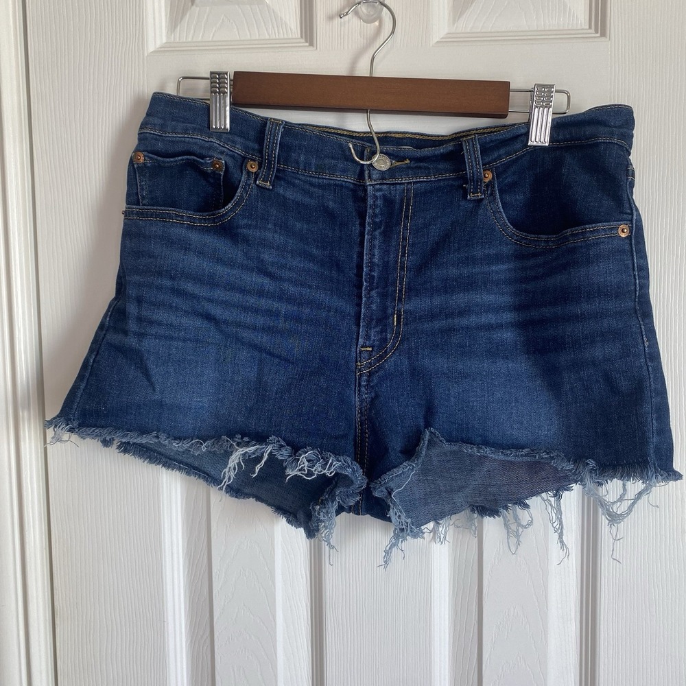 Levi's Denim Jean Shorts Women's Size 32 Hi Rise‎ Dark Wash Distressed Cut Off